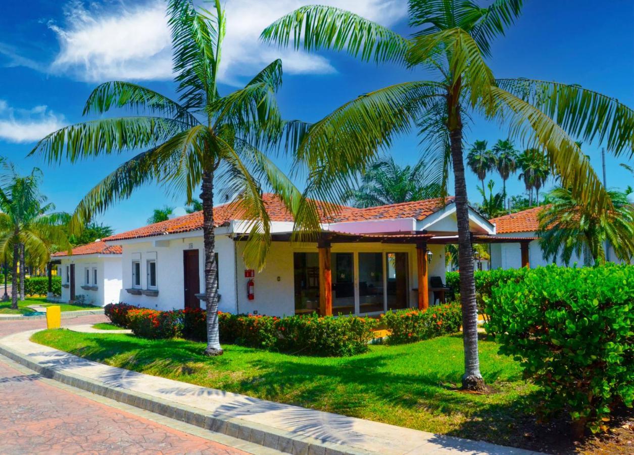 Las Veraneras Villas&Resort Acajutla Exterior foto